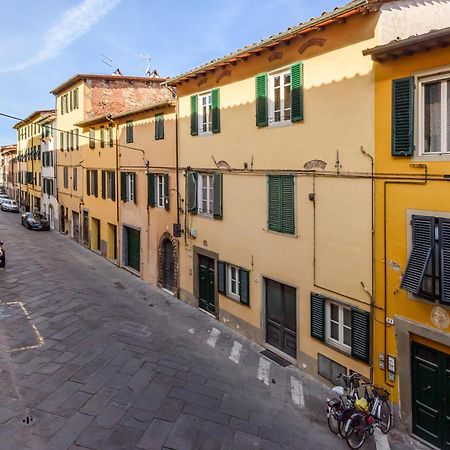 Heart Of Lucca Style Whitin The Walls Екстер'єр фото